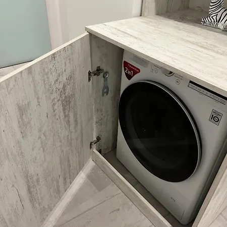 Amazing 2-room Penthouse Cityview W13 * Bukarest