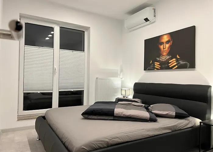 Amazing 2-room Penthouse Cityview W13 Daire *
