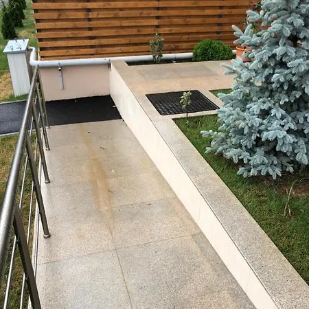 Amazing 2-room Penthouse Cityview W13 Бухарест