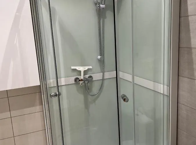 Amazing 2-room Penthouse Cityview W13 아파트