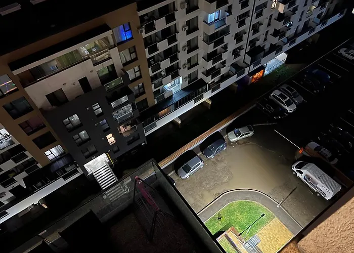 Amazing 2-room Penthouse Cityview W13 *