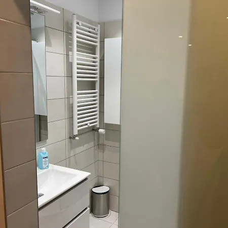 Apartamento Amazing 2-room Penthouse Cityview W13 *