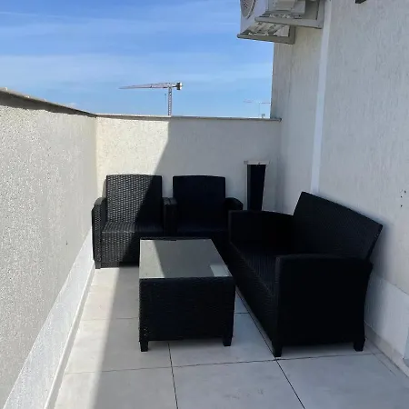 Amazing 2-room Penthouse Cityview W13 Bucareste